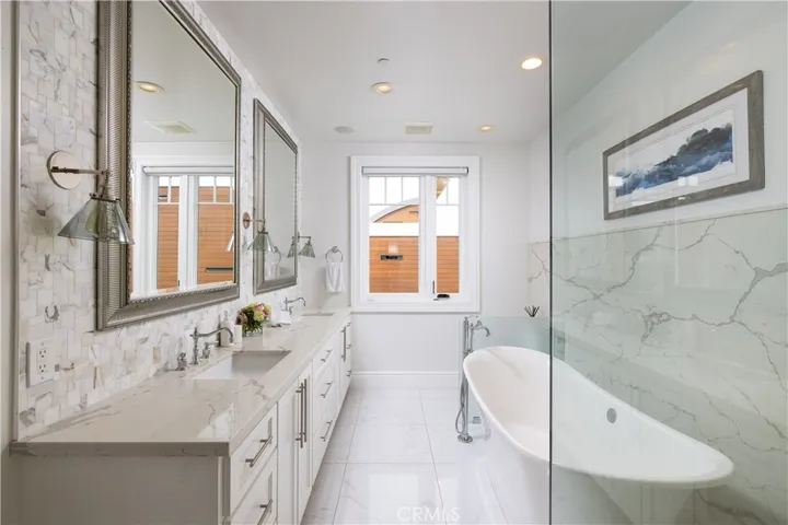 1508 E Balboa Newport Beach California Beach Home, Beautiful Newer home one block from Harbor, Newport Peninsula Point.