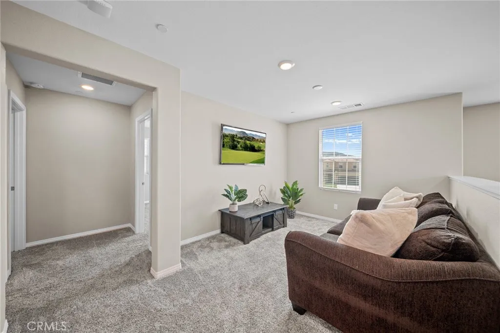 27490 Grand Teton Court, Menifee, California 92585 home-pic-24