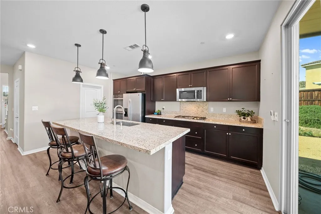 27490 Grand Teton Court, Menifee, California 92585 home-pic-10