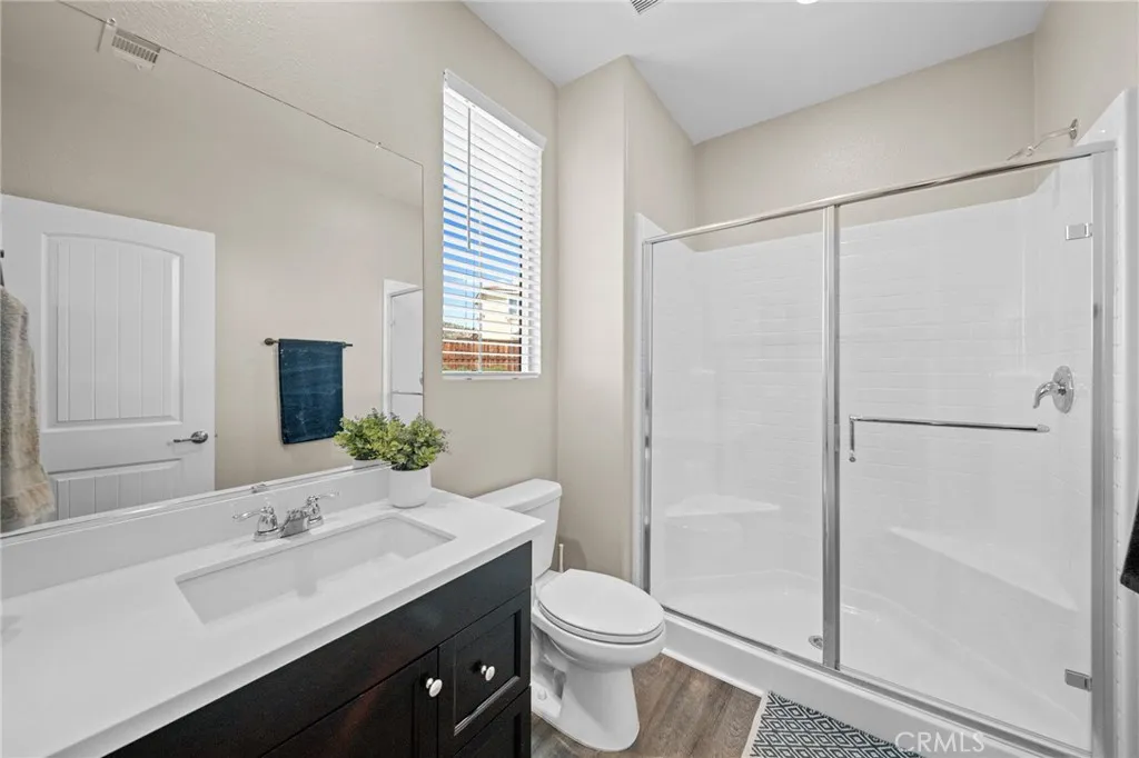 27490 Grand Teton Court, Menifee, California 92585 home-pic-19