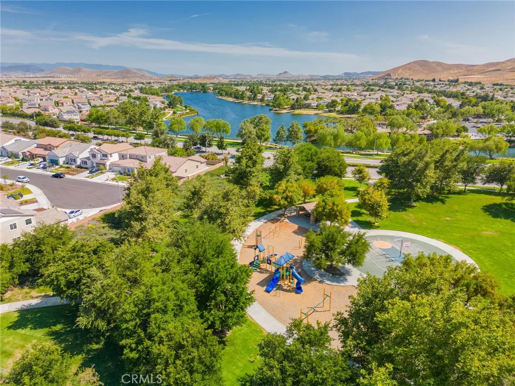 27490 Grand Teton Court, Menifee, California 92585 home-pic-49