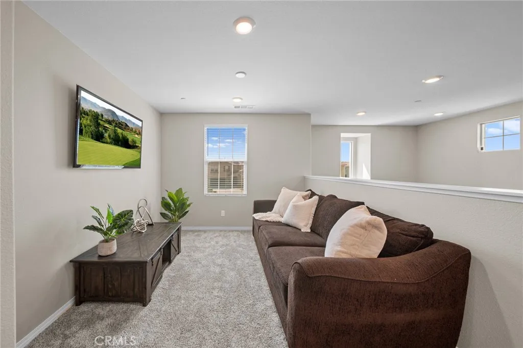 27490 Grand Teton Court, Menifee, California 92585 home-pic-25