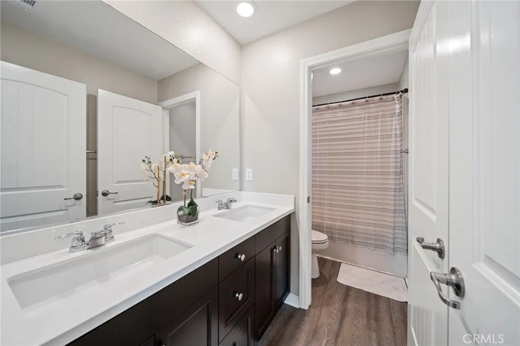 27490 Grand Teton Court, Menifee, California 92585 home-pic-28