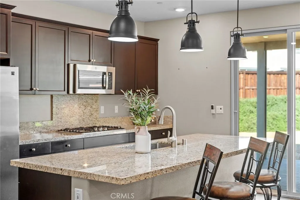 27490 Grand Teton Court, Menifee, California 92585 home-pic-7