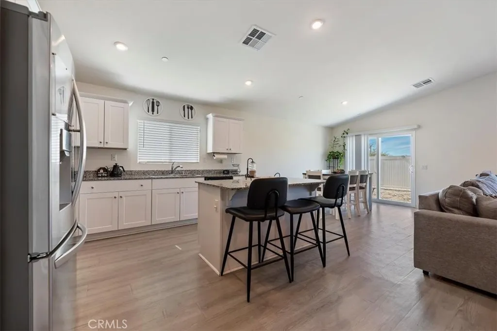 1467 Carolina Court, Hemet, California 92543 home-pic-24