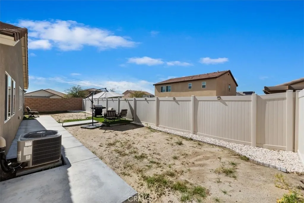 1467 Carolina Court, Hemet, California 92543 home-pic-47