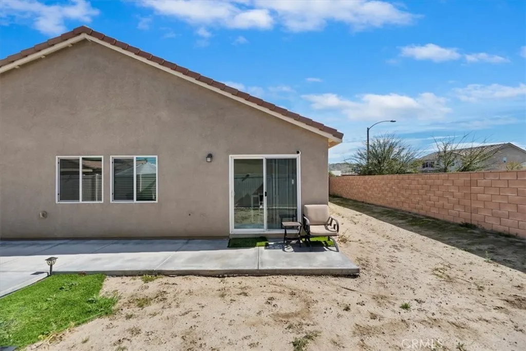 1467 Carolina Court, Hemet, California 92543 home-pic-43