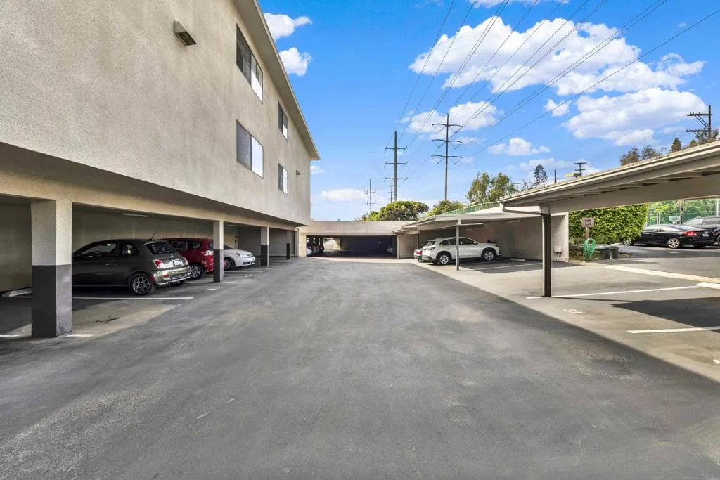 5750 Friars Rd 109, San Diego, California 92110 home-pic-51