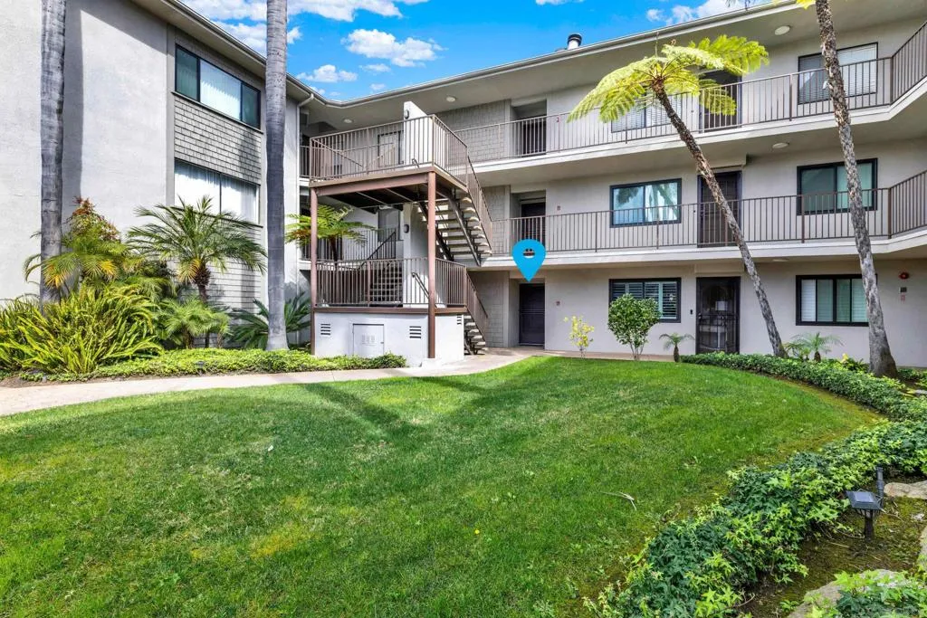 5750 Friars Rd 109, San Diego, California 92110 home-pic-1