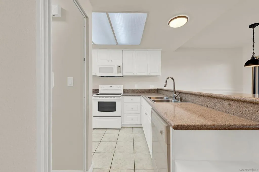 5750 Friars Rd 109, San Diego, California 92110 home-pic-35