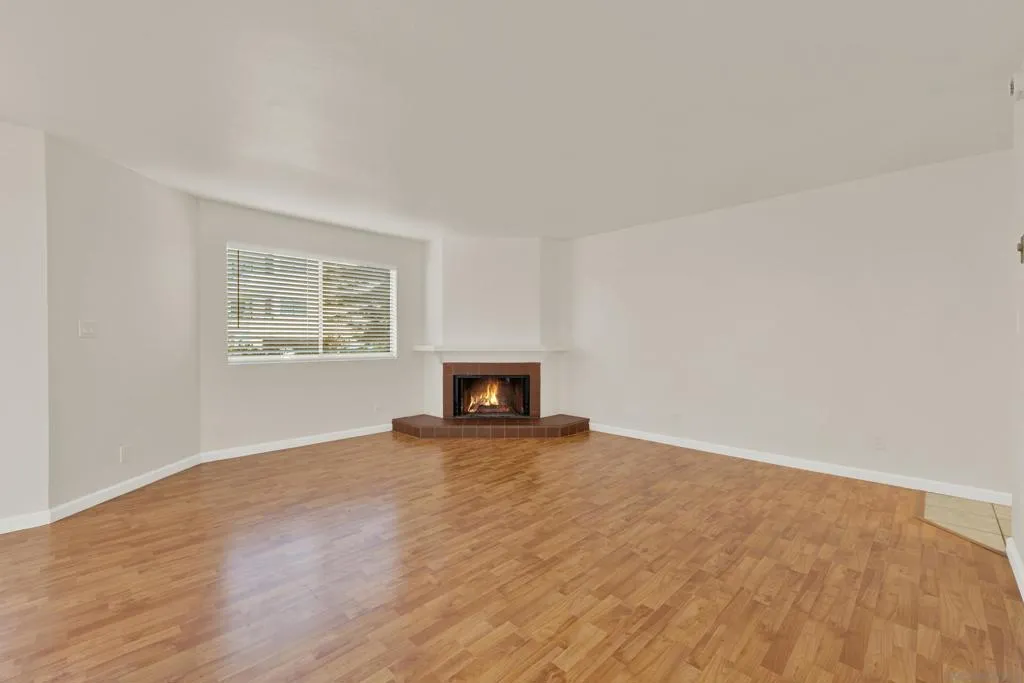 5750 Friars Rd 109, San Diego, California 92110 home-pic-24