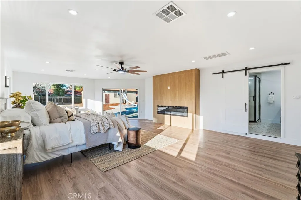 2325 Sierra Avenue, Clovis, California 93611 home-pic-32