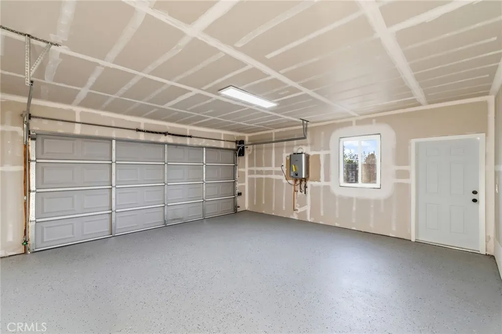 2325 Sierra Avenue, Clovis, California 93611 home-pic-36