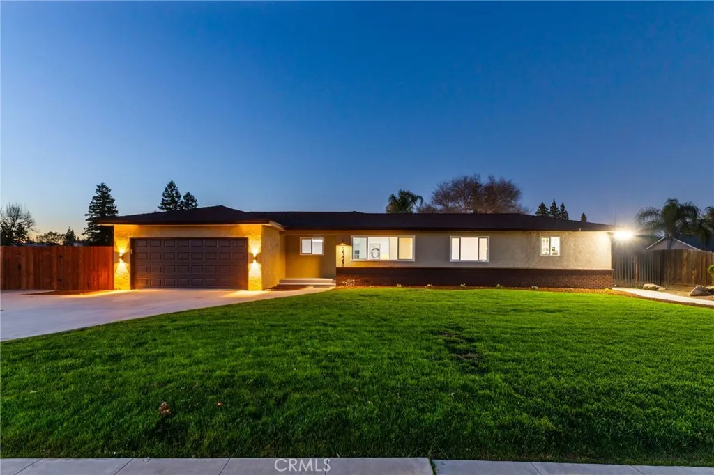 2325 Sierra Avenue, Clovis, California 93611 home-pic-1