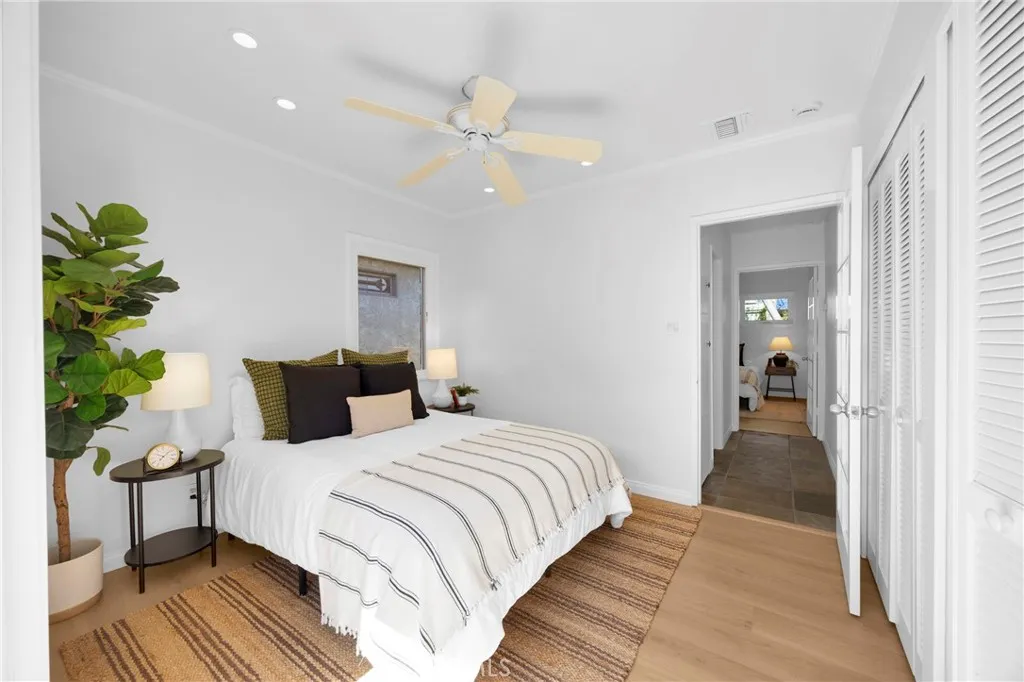 5792 Campo Walk, Long Beach, California 90803 home-pic-18
