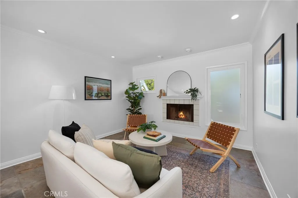 5792 Campo Walk, Long Beach, California 90803 home-pic-8