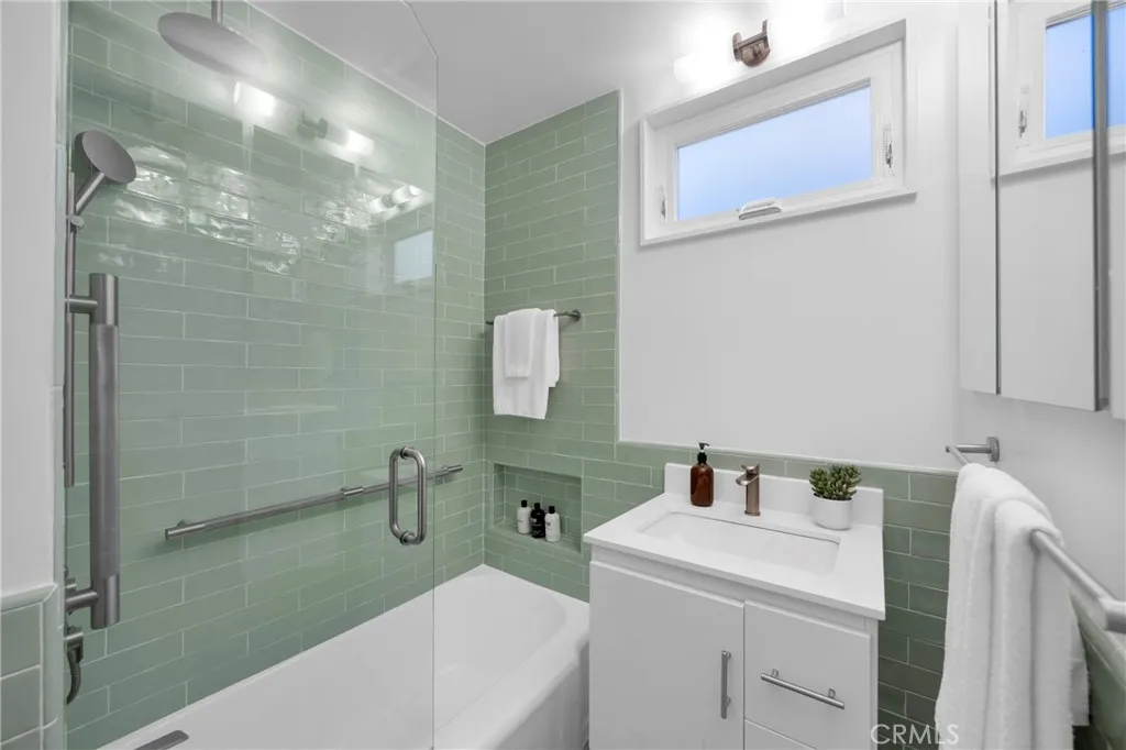 5792 Campo Walk, Long Beach, California 90803 home-pic-21