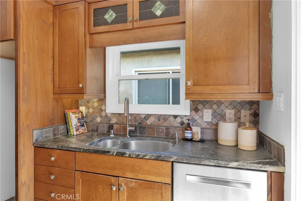 5792 Campo Walk, Long Beach, California 90803 home-pic-13