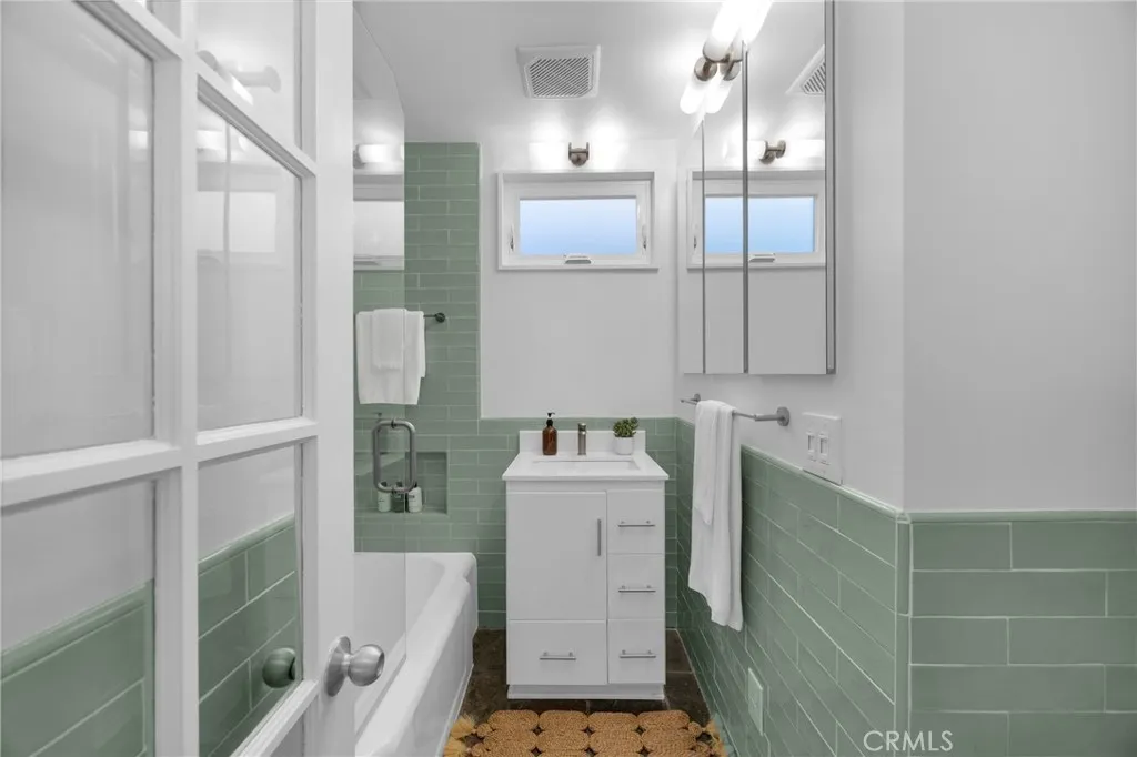 5792 Campo Walk, Long Beach, California 90803 home-pic-20