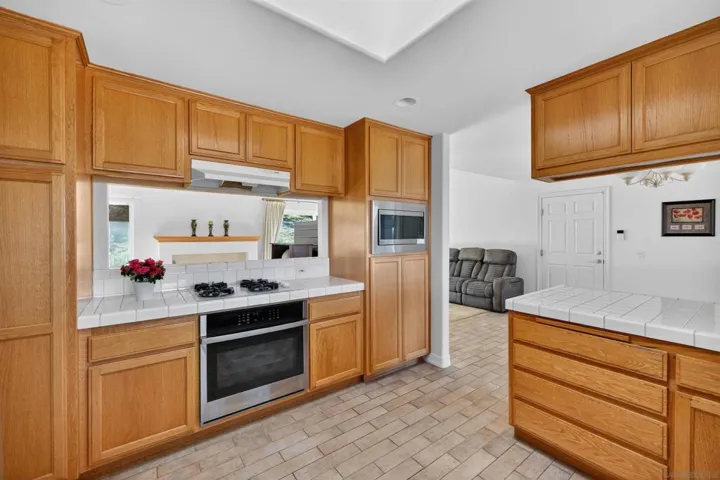 13804 Chaparral Terrace, Valley Center, California 92082