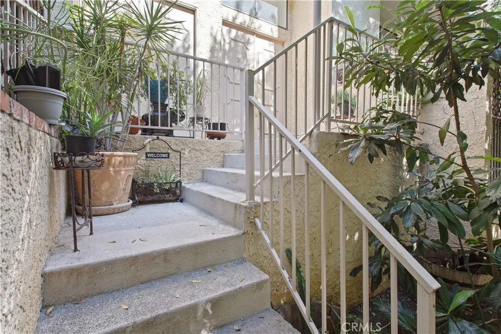5727 Etiwanda 3, Tarzana, California 91364 home-pic-39