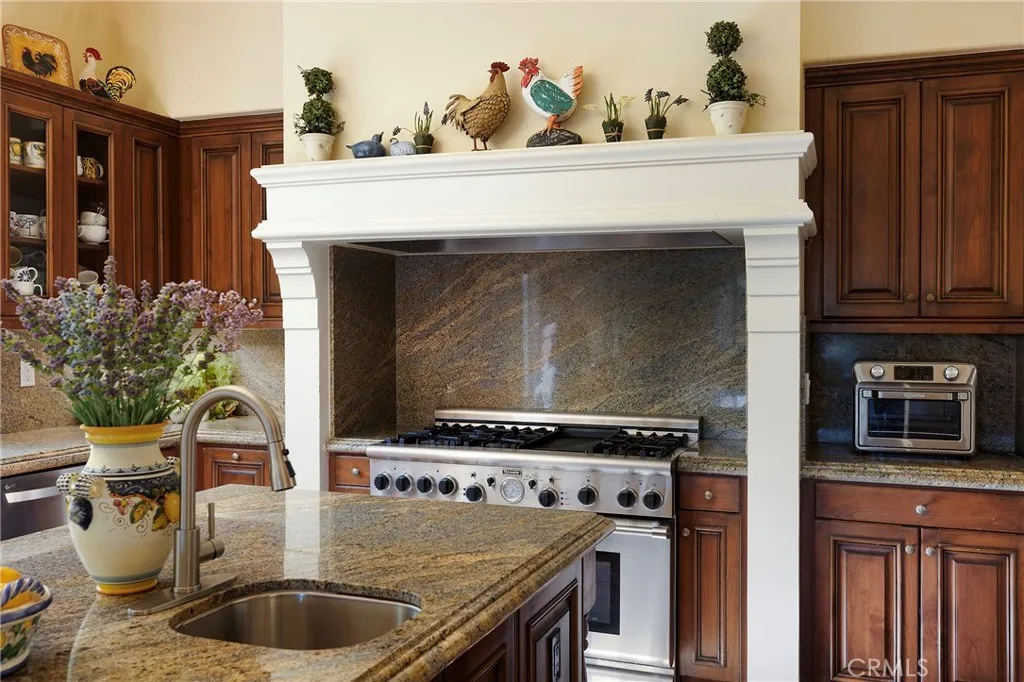 35 Calle Careyes, San Clemente, California 92673 home-pic-24