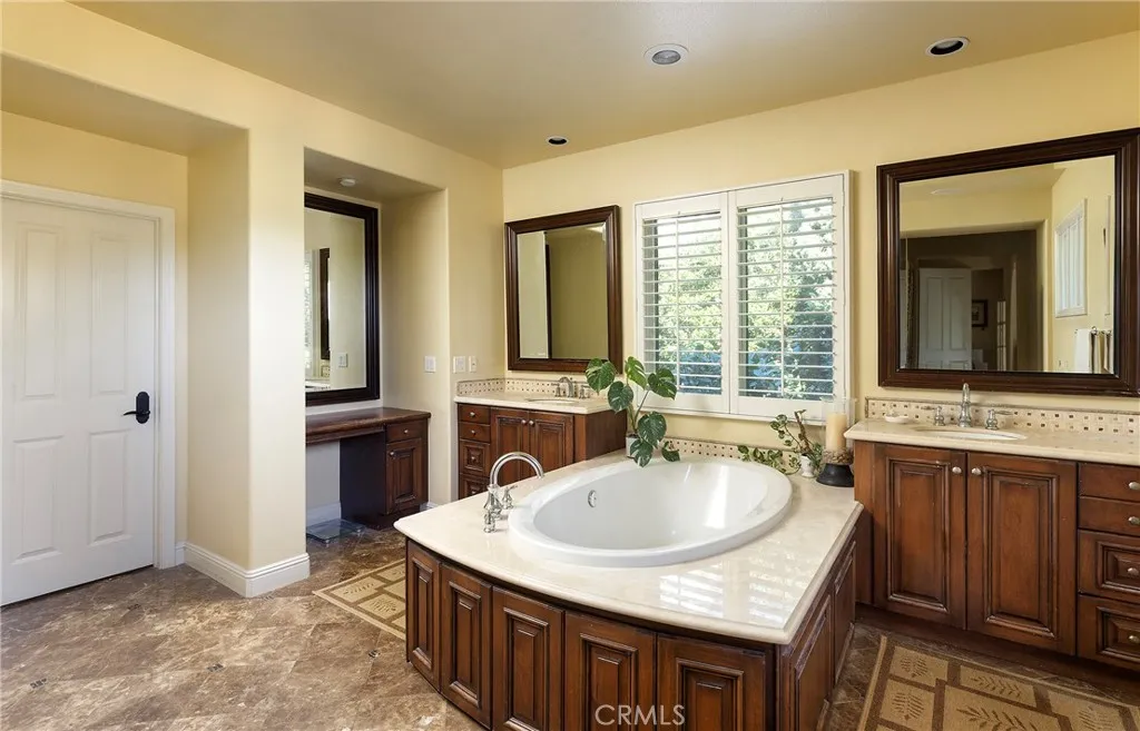 35 Calle Careyes, San Clemente, California 92673 home-pic-47