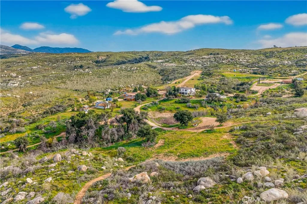 33620 Oak Drive, Hemet, California 92544 home-pic-75