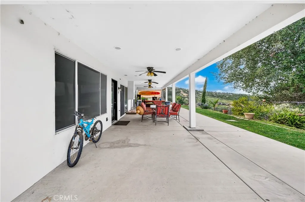 33620 Oak Drive, Hemet, California 92544 home-pic-63