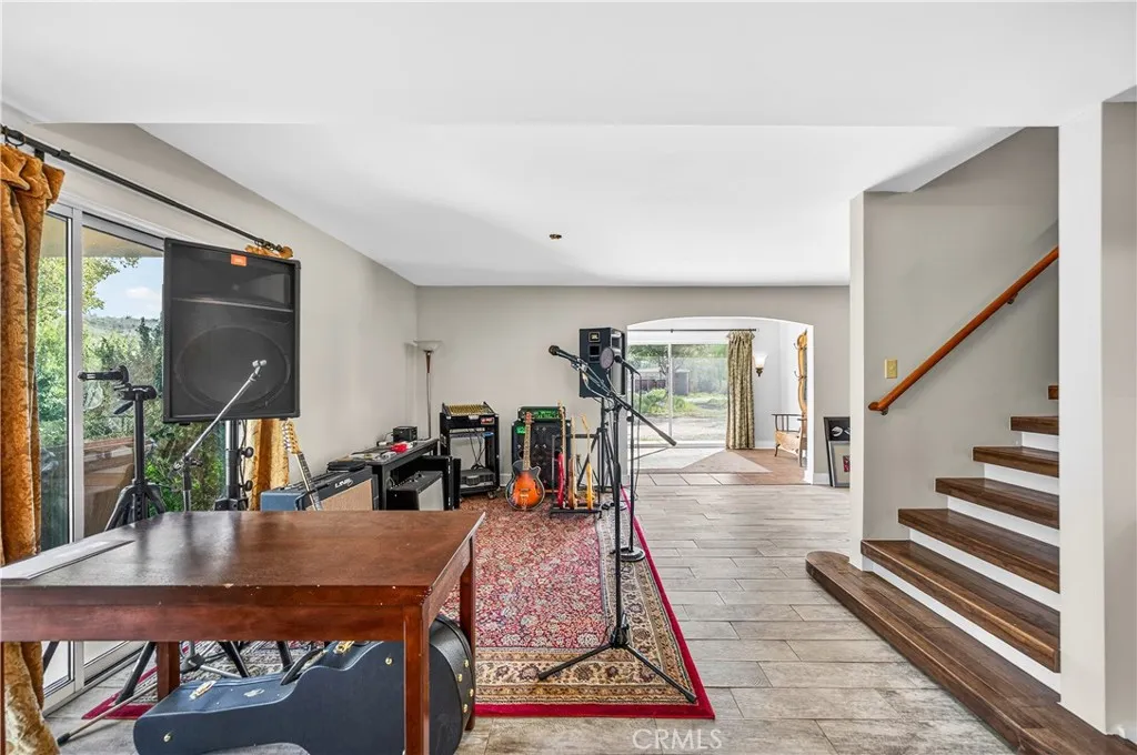 33620 Oak Drive, Hemet, California 92544 home-pic-13