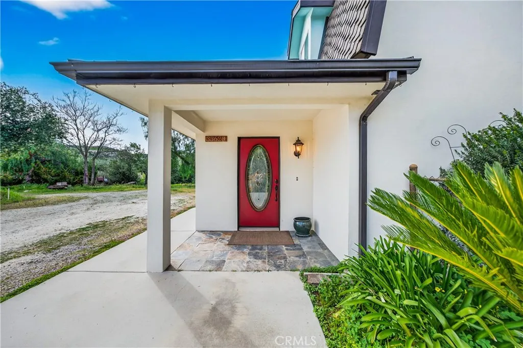 33620 Oak Drive, Hemet, California 92544 home-pic-6