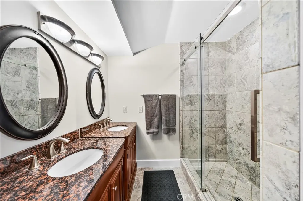 33620 Oak Drive, Hemet, California 92544 home-pic-38
