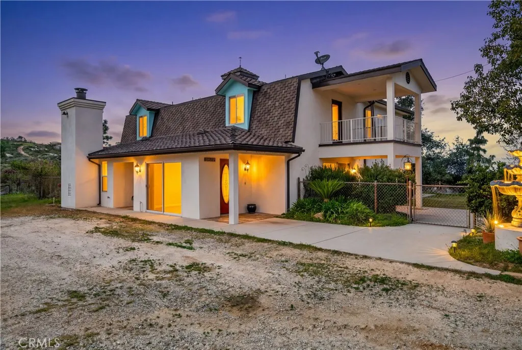33620 Oak Drive, Hemet, California 92544 home-pic-1