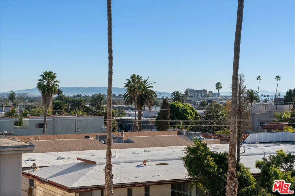 1214 14th Street 204, Santa Monica, California 90404 home-pic-30