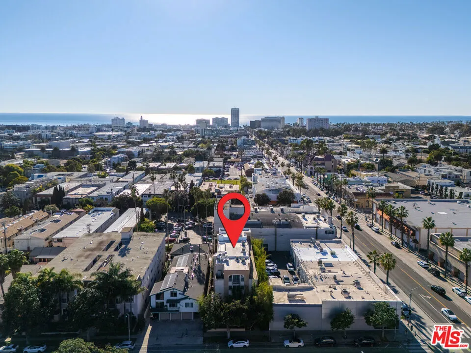 1214 14th Street 204, Santa Monica, California 90404 home-pic-32
