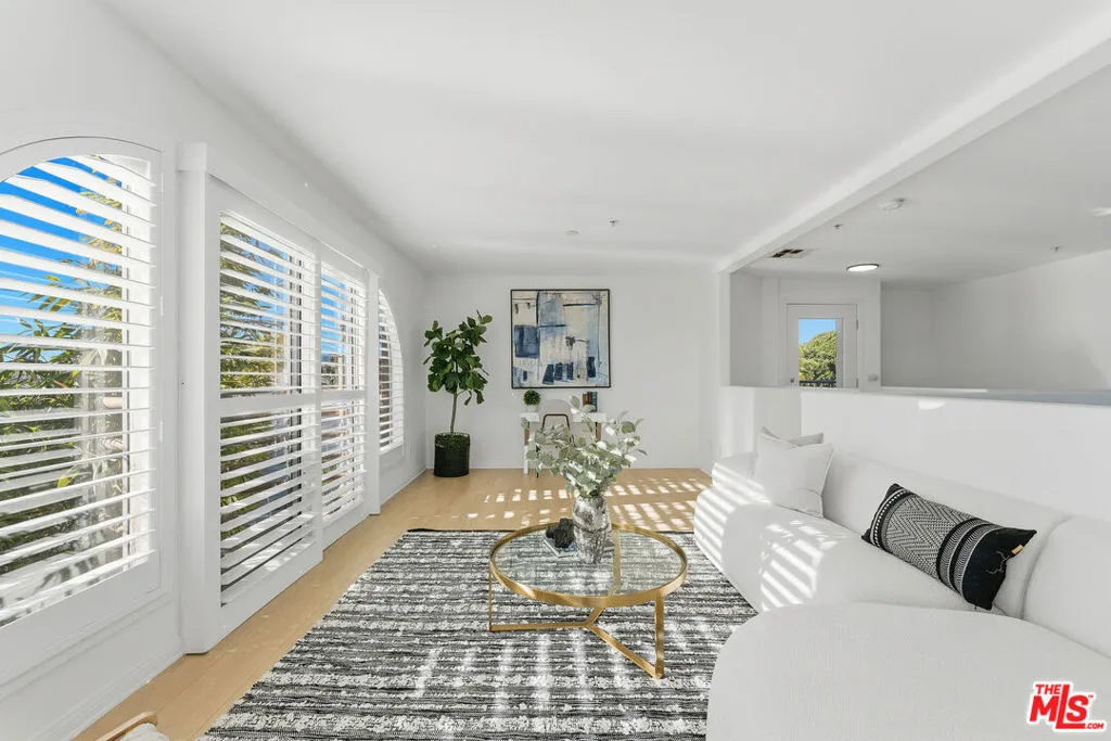 1214 14th Street 204, Santa Monica, California 90404 home-pic-28