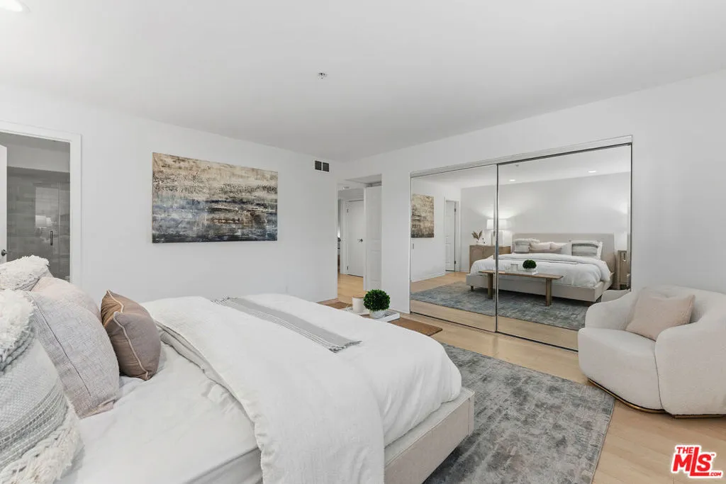 1214 14th Street 204, Santa Monica, California 90404 home-pic-17