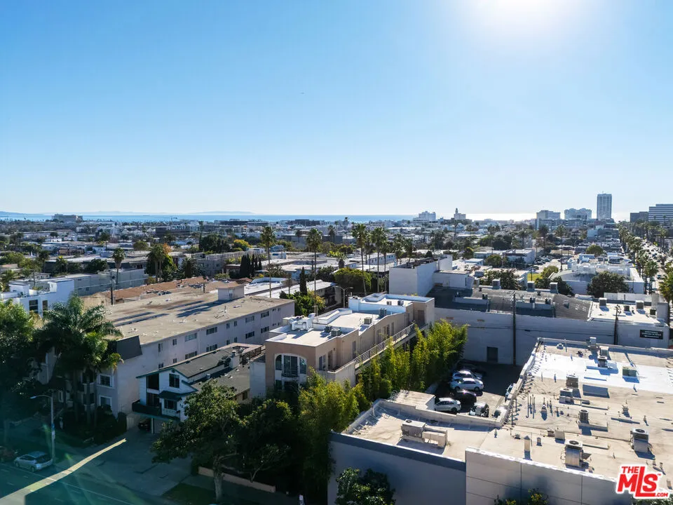 1214 14th Street 204, Santa Monica, California 90404 home-pic-35