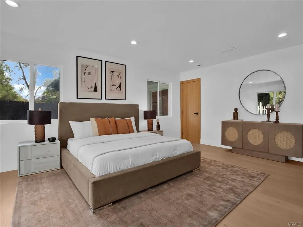 24100 Philiprimm Street, Woodland Hills, California 91367 home-pic-19