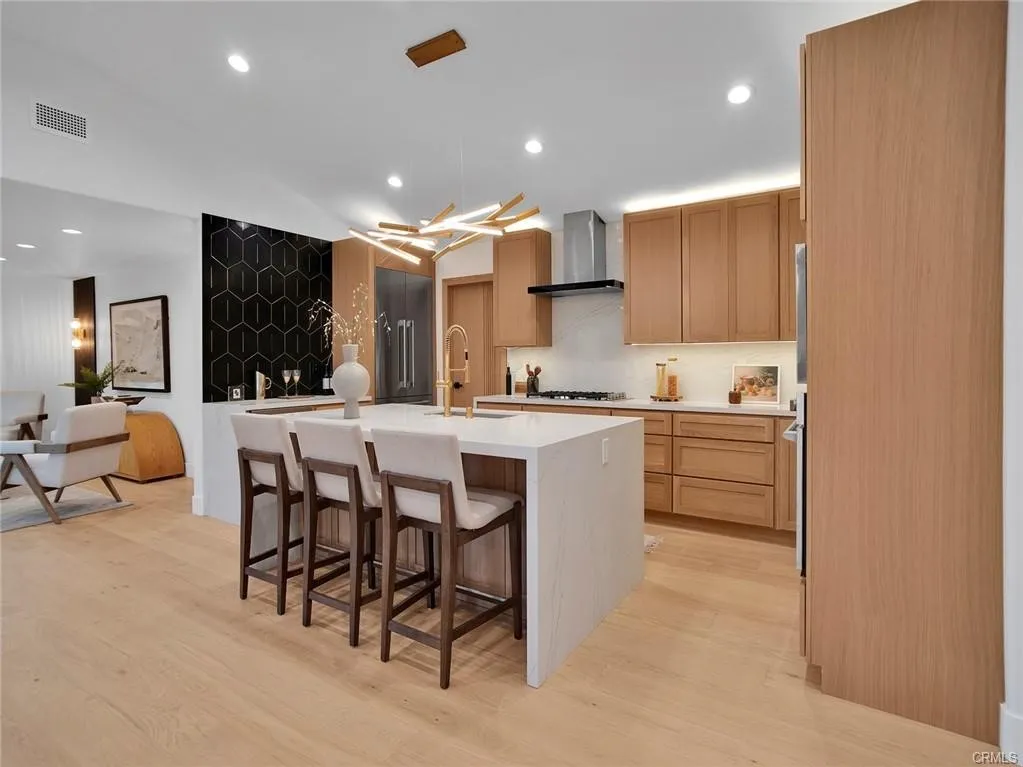 24100 Philiprimm Street, Woodland Hills, California 91367 home-pic-8