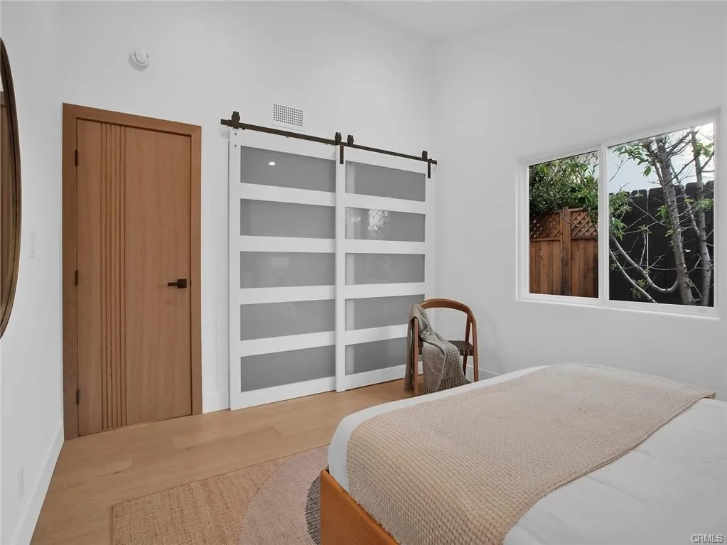 24100 Philiprimm Street, Woodland Hills, California 91367 home-pic-27