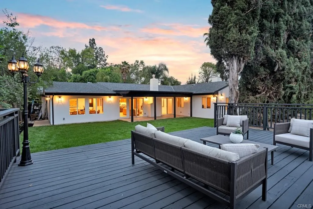 24100 Philiprimm Street, Woodland Hills, California 91367 home-pic-30