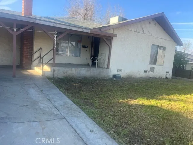 LONG DRIVEWAY