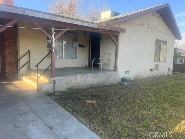 2 STEPS TO ENTRANCE