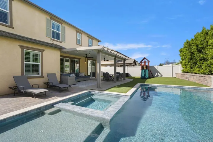10664 Cobble Court, Santee, California 92071