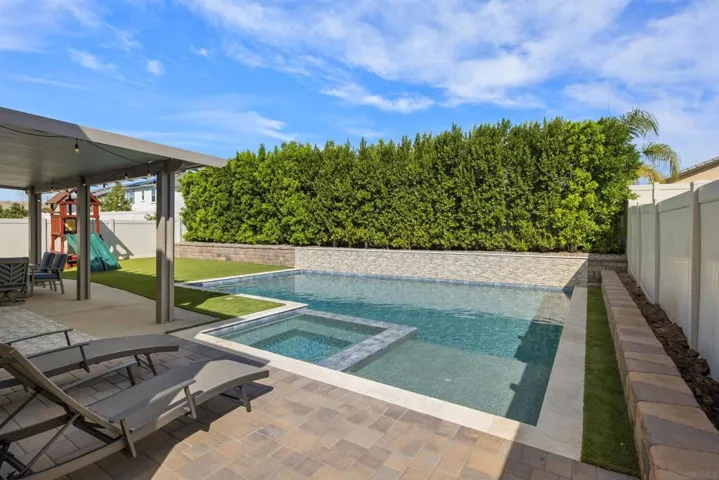 10664 Cobble Court, Santee, California 92071