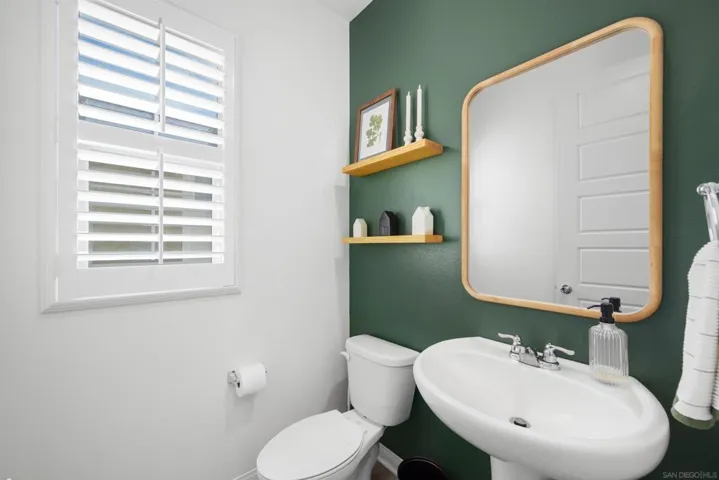 10664 Cobble Court, Santee, California 92071