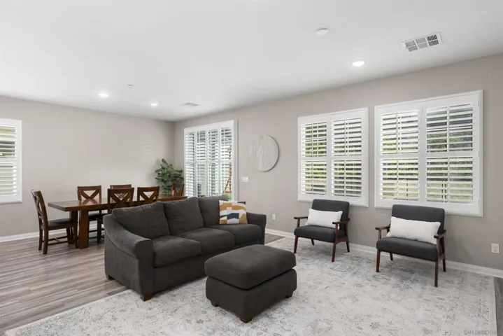 10664 Cobble Court, Santee, California 92071