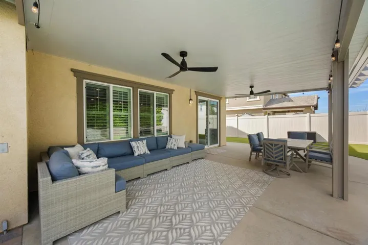 10664 Cobble Court, Santee, California 92071