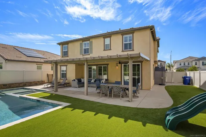 10664 Cobble Court, Santee, California 92071